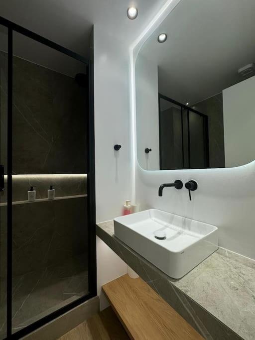 Apartment Bluemotion - Portsuite 4a Piraeus